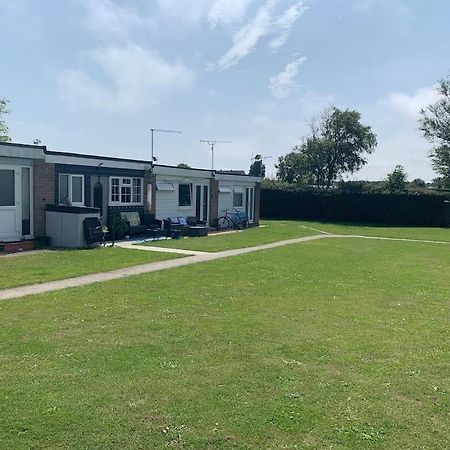 Willa Hugo'S Hideaway Free Wifi Hemsby Zewnętrze zdjęcie