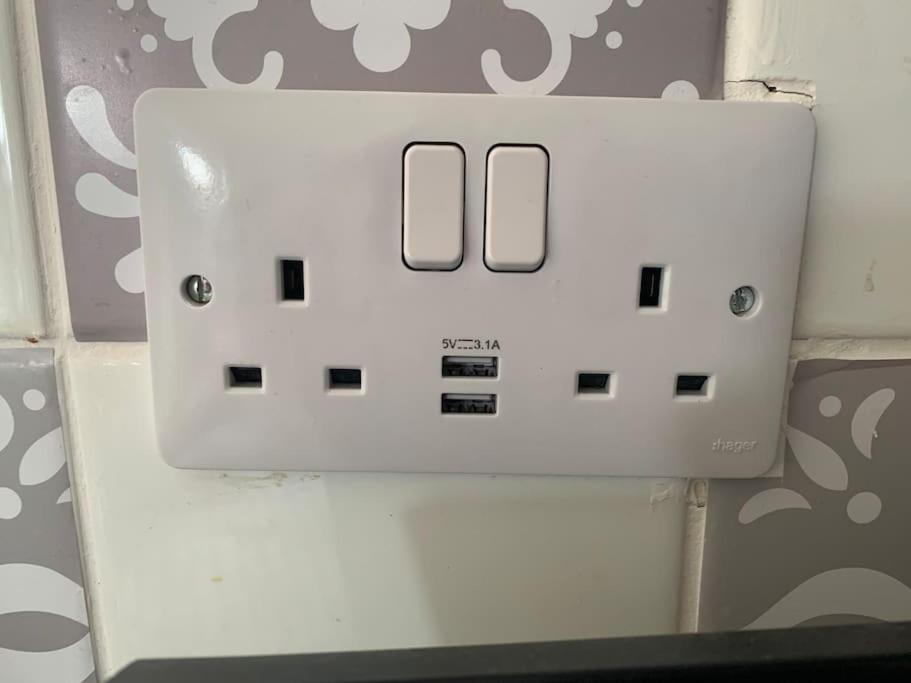 Willa Hugo'S Hideaway Free Wifi Hemsby Zewnętrze zdjęcie